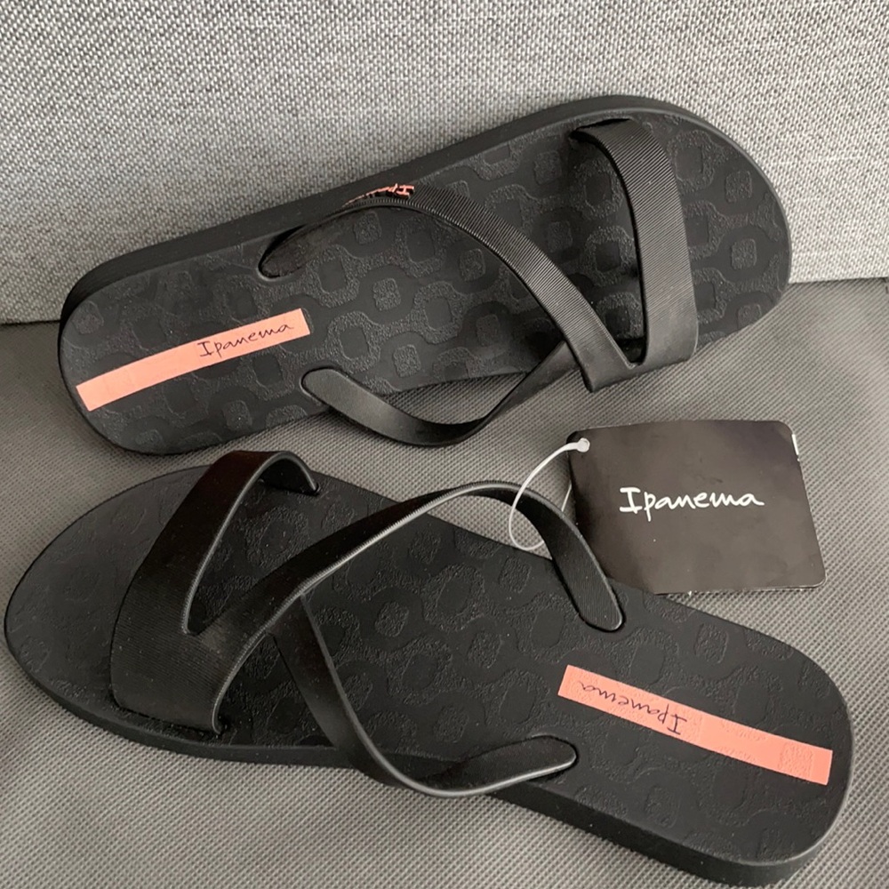 Ipanema Artisan Sandals - Black - NWT